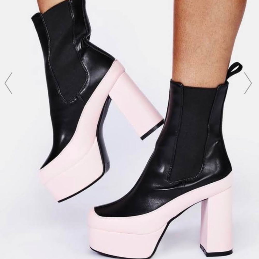 Chelsea boots